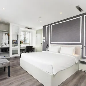 The Arrivals-studio Apartment-pool And Skybar-sg Ho Chi Minh City